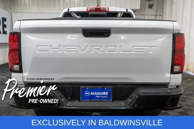 Used 2025 White Chevrolet Z71 image 6