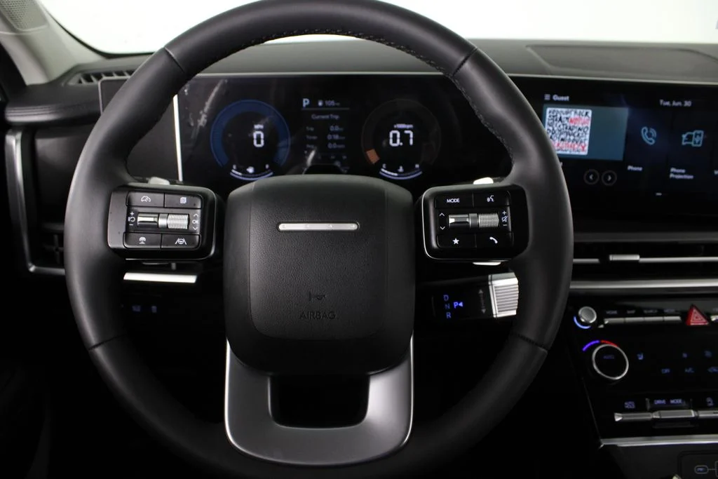 Used 2026 White Hyundai SEL image 27