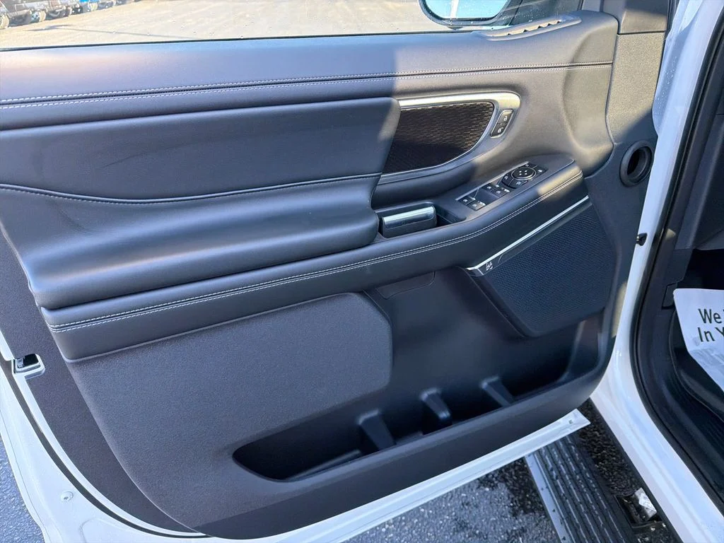 New 2026 White Ford Platinum image 10