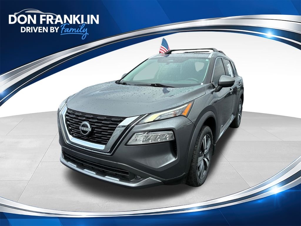 Used 2022 Gray Nissan SL image 1