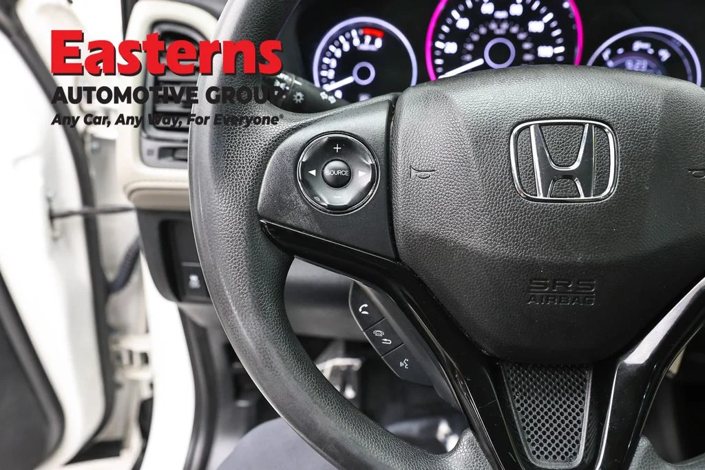 Used 2021 White Honda LX image 14