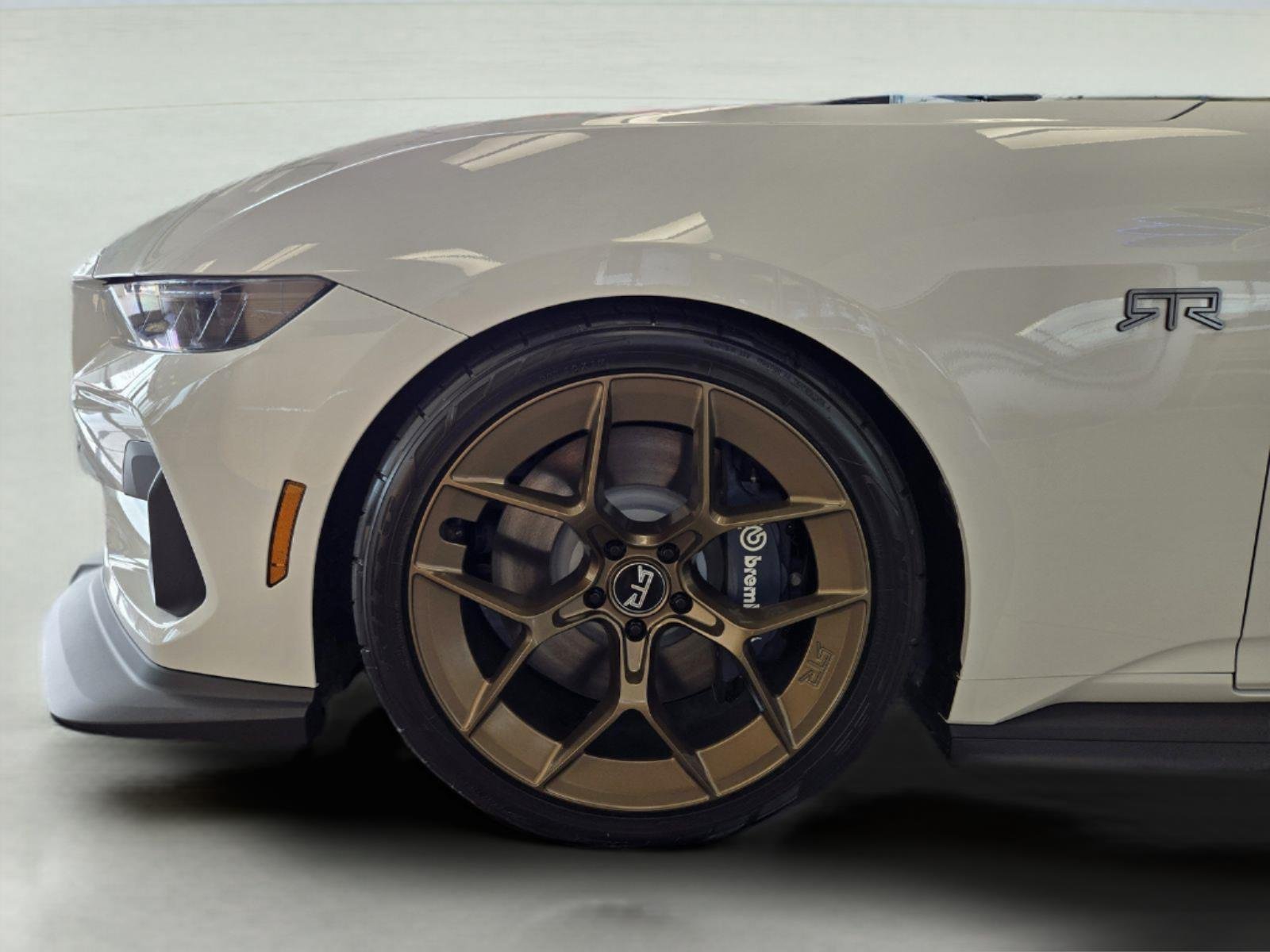 New 2026 Oxford White Ford GT Fastback image 6