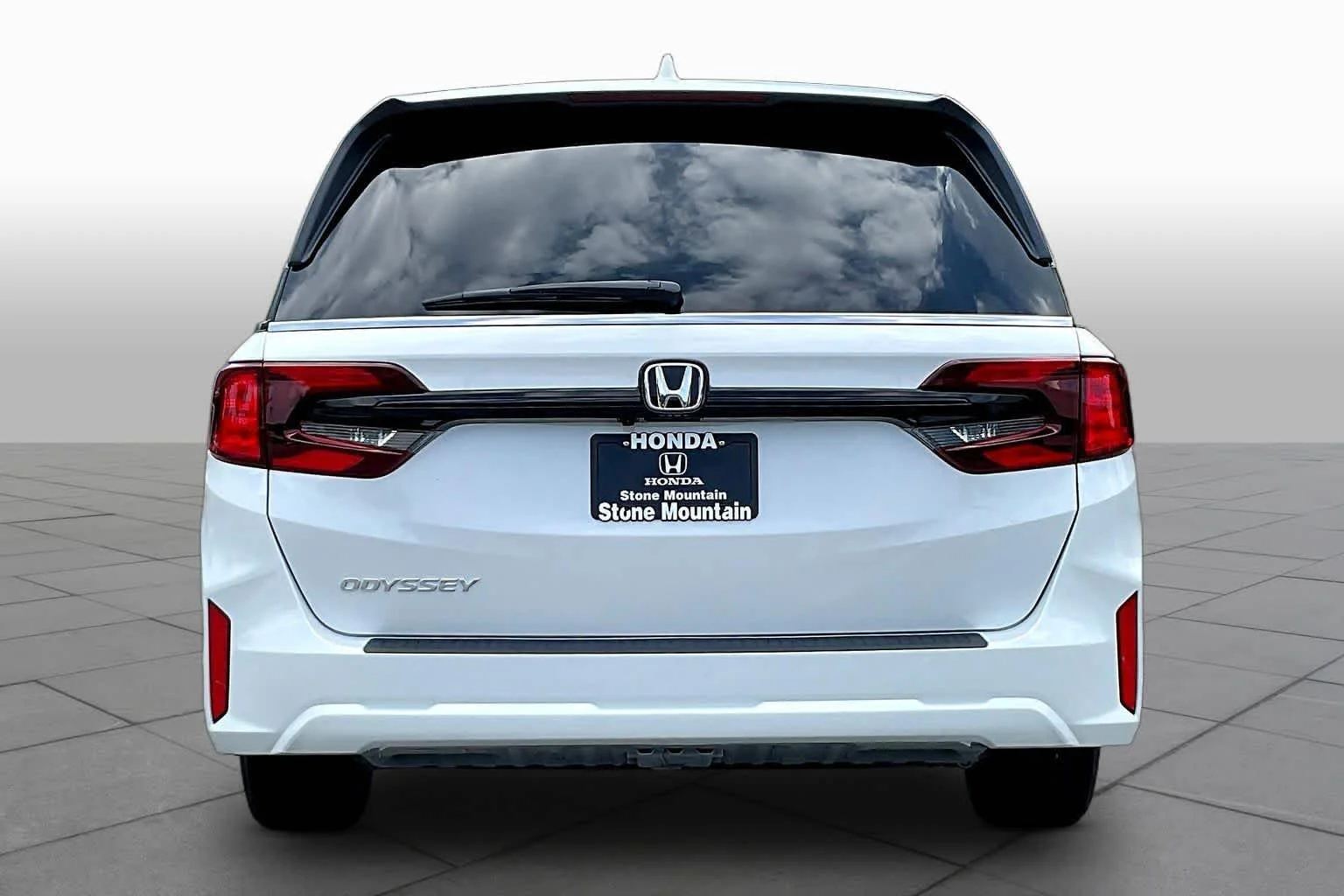 New 2026 Platinum White Pearl Honda EX-L image 4