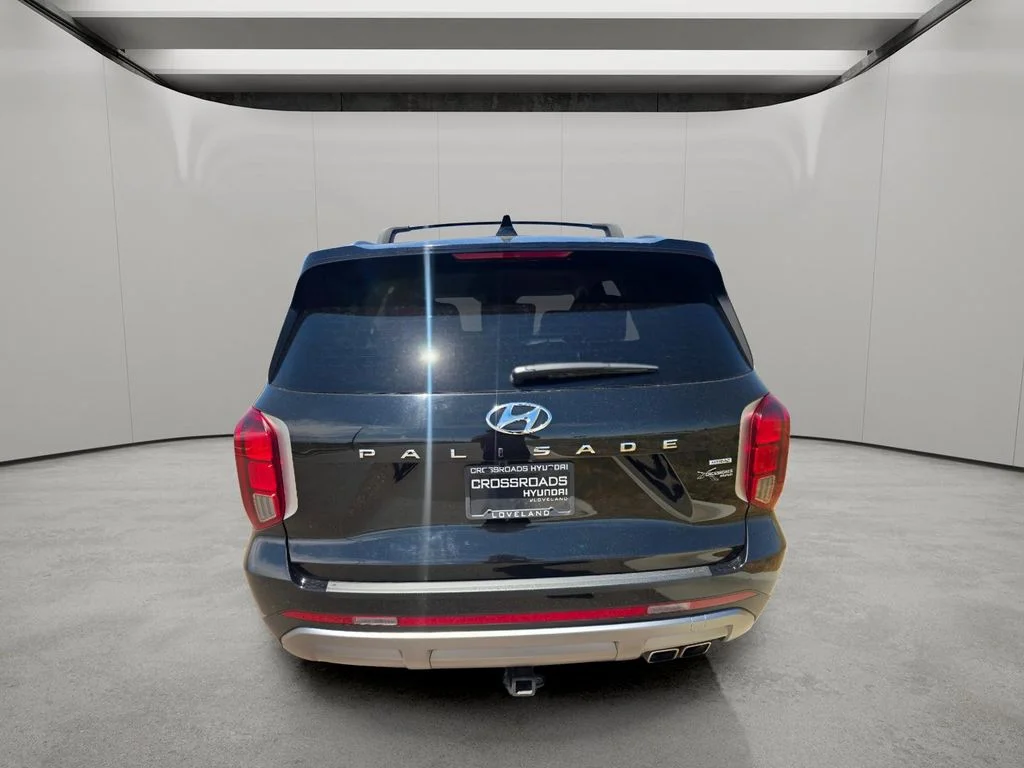 Used 2024 Abyss Black Pearl Hyundai SEL 7P image 4