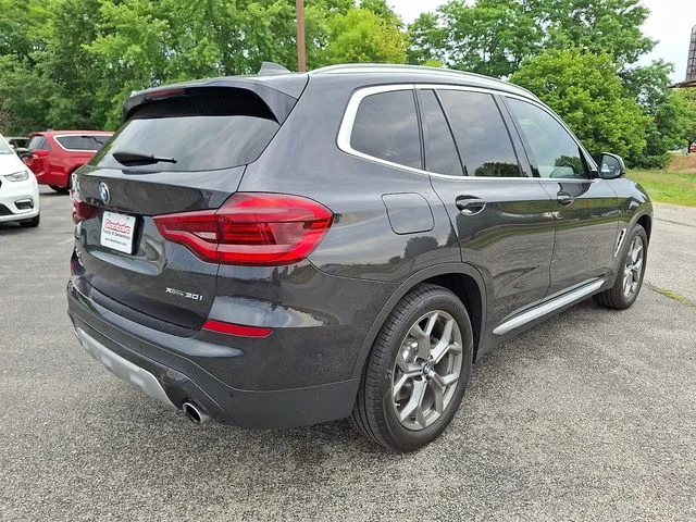 Used 2021 Gray BMW xDrive30i image 11