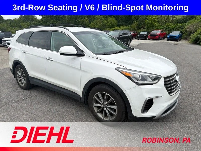 Used 2018 White Hyundai SE image 5
