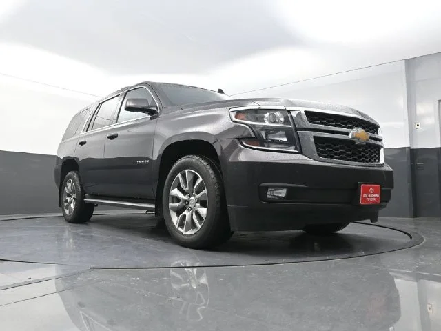Used 2018 Gray Chevrolet LT image 31
