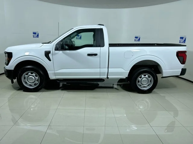 New 2025 OXFORD WHITE Ford XL 5.0L V8 Engine image 2