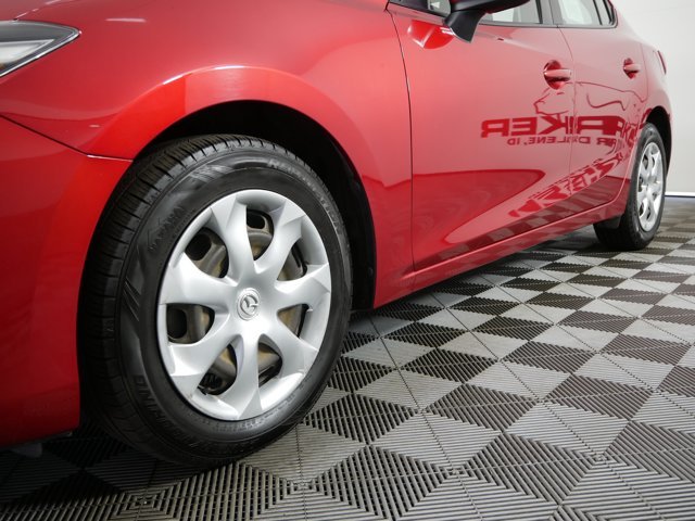 Used 2017 Soul Red Metallic Mazda Sport image 2