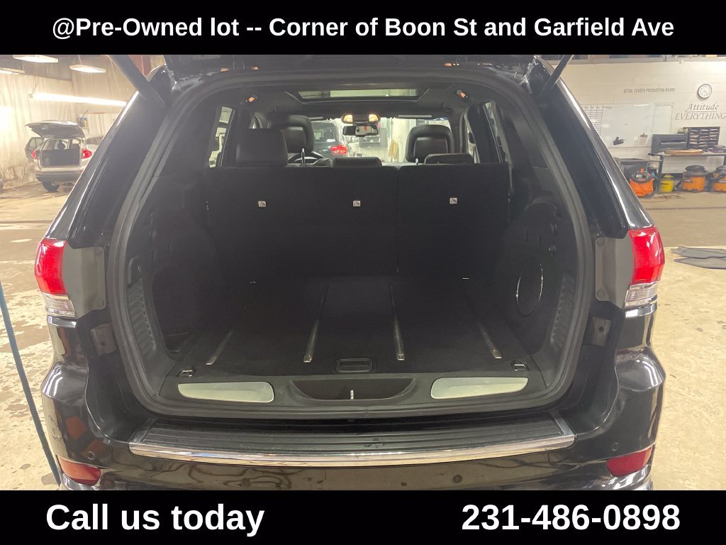 Used 2014 Black Jeep Summit image 10