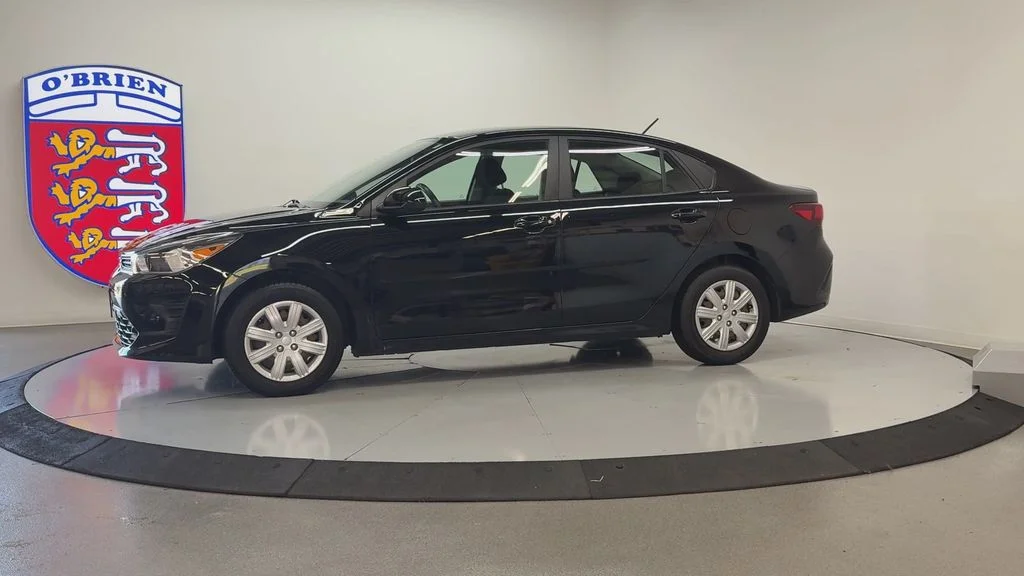 Used 2021 Aurora Black Kia LX image 8