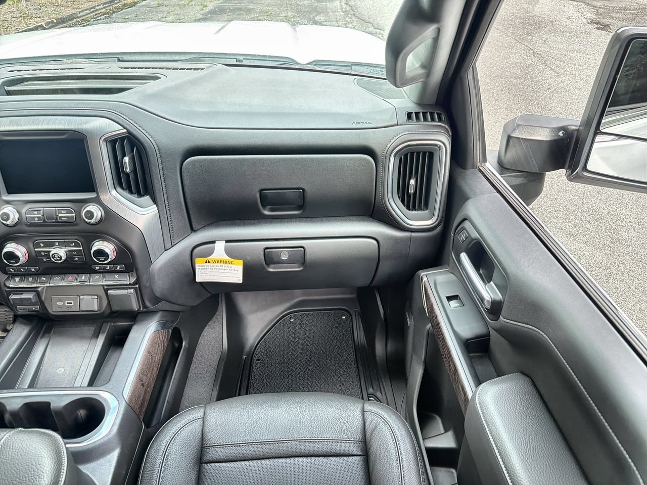 Used 2023 SUMMIT WHITE GMC Denali image 24