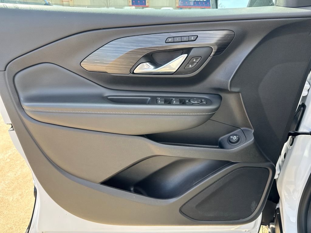 2024 GMC Terrain SLT - Photo 14