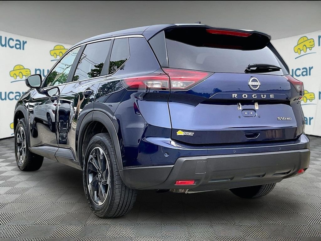 Used 2024 Blue Nissan SV image 4