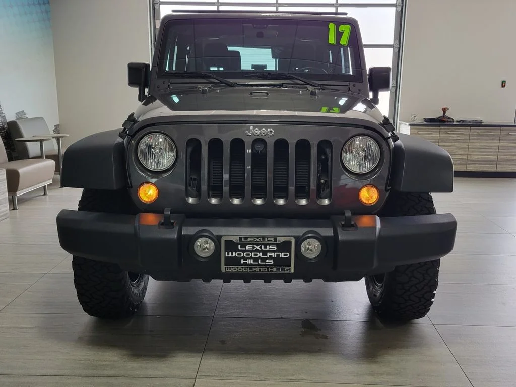 Used 2017 Gray Jeep Sport image 7