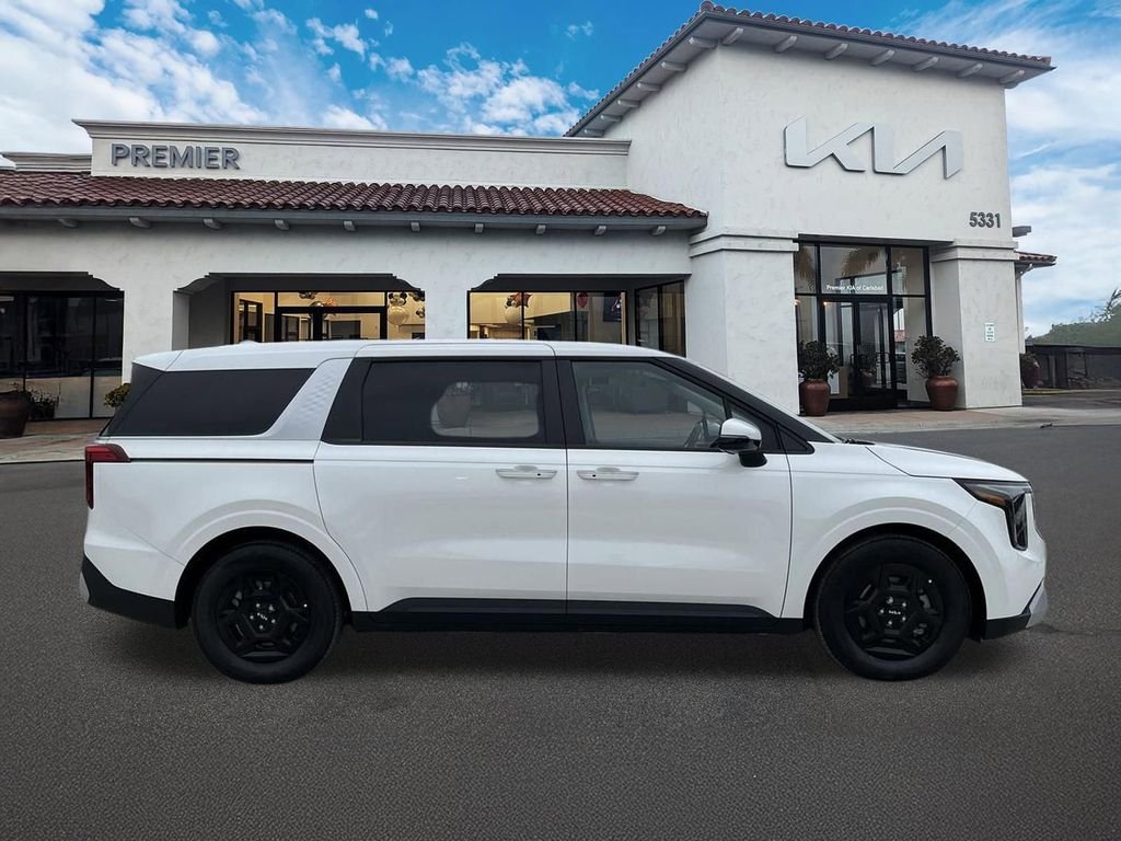 2026 Kia Carnival LXS - Photo 9