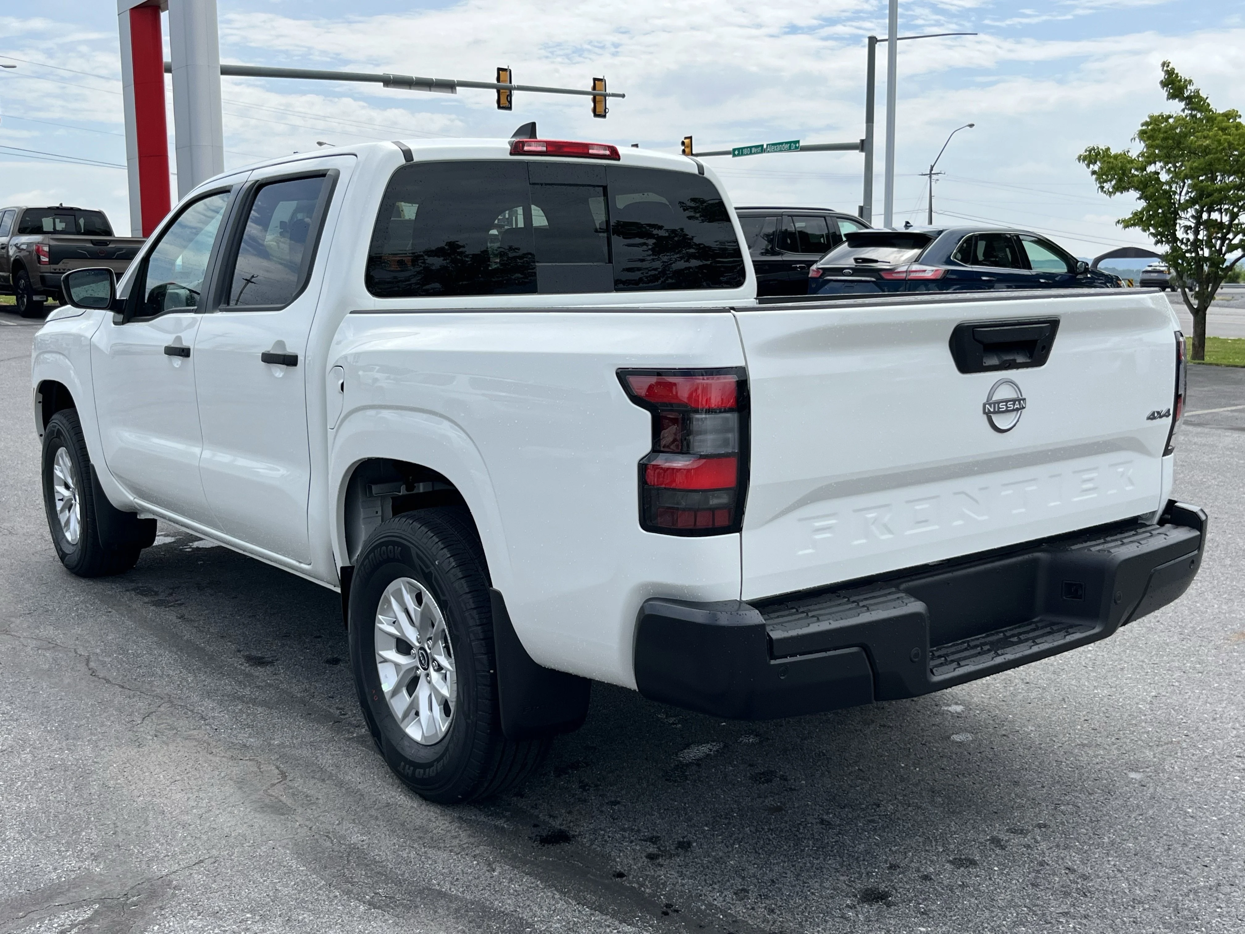 New 2026 Glacier White Nissan Crew Cab S image 8