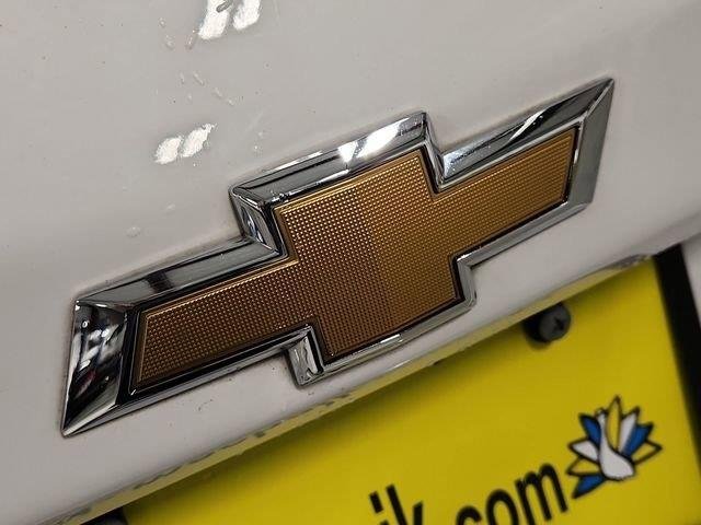 Used 2024 Summit White Chevrolet LS image 29