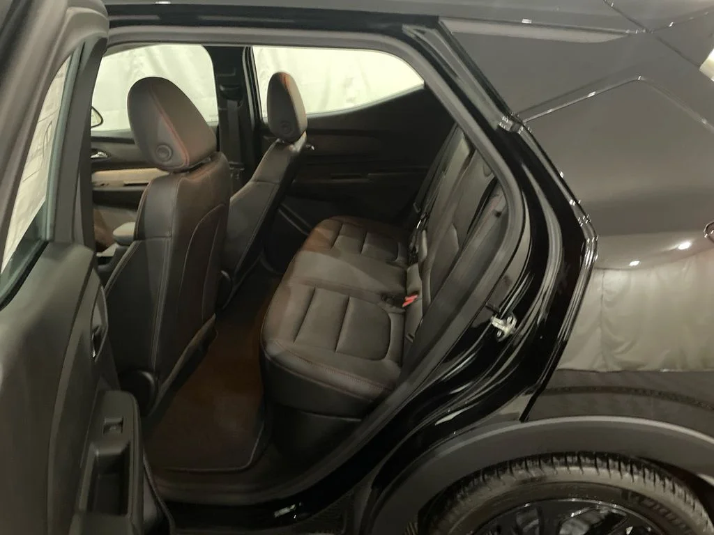 2027 Chevrolet Bolt RS - Photo 27