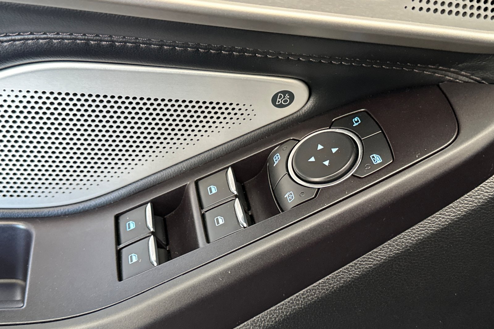 Used 2020 Gray Ford Platinum image 11