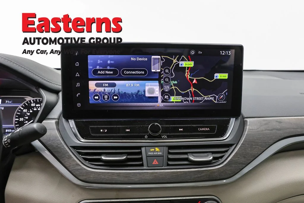 Used 2024 Black Nissan 2.5 SL image 12