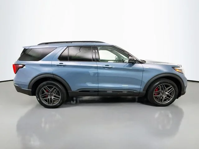 New 2026 Vapor Blue Ford ST-Line image 8