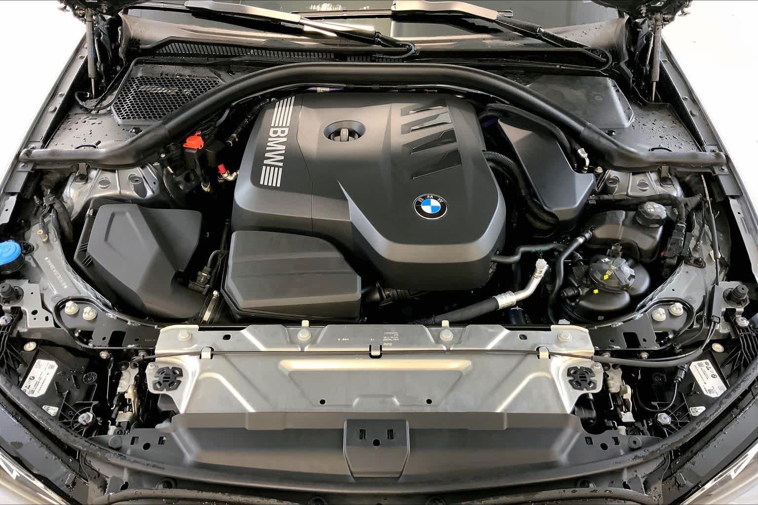 New 2026 Skyscraper Grey Metallic BMW 330i NA xDrive image 16