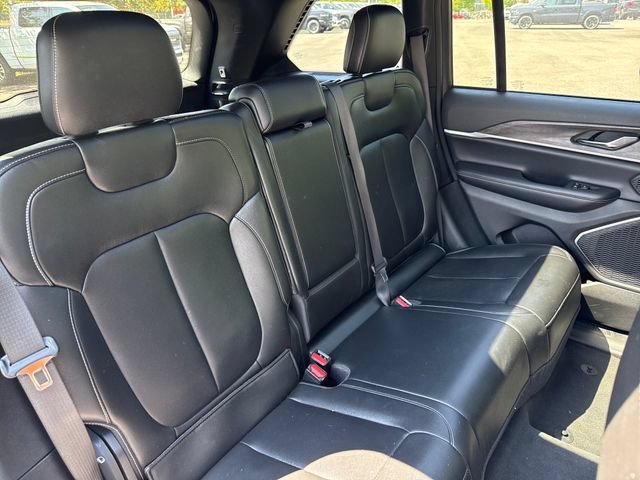 Used 2024 Silver Zynith Jeep 4xe image 20