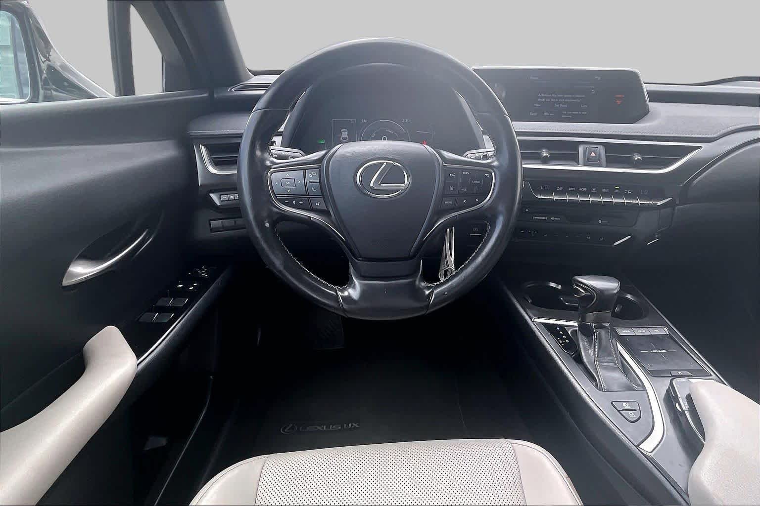 Used 2019 Eminent White Pearl Lexus  image 6