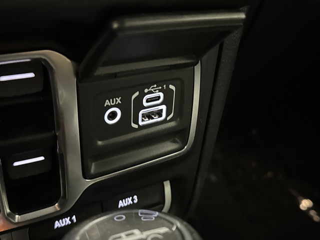 Used 2024 Black Clearcoat Jeep Rubicon image 24