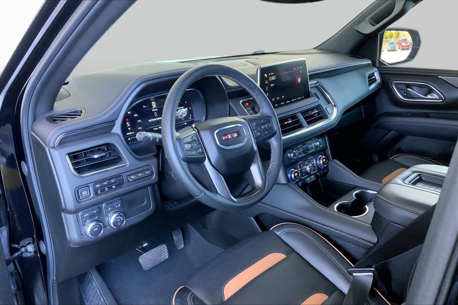 Used 2024 Onyx Black GMC AT4 image 18
