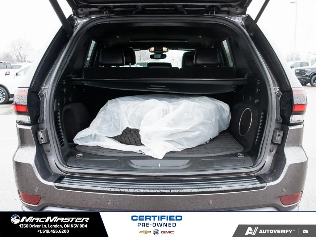 Certified Used 2018  Jeep Laredo image 14