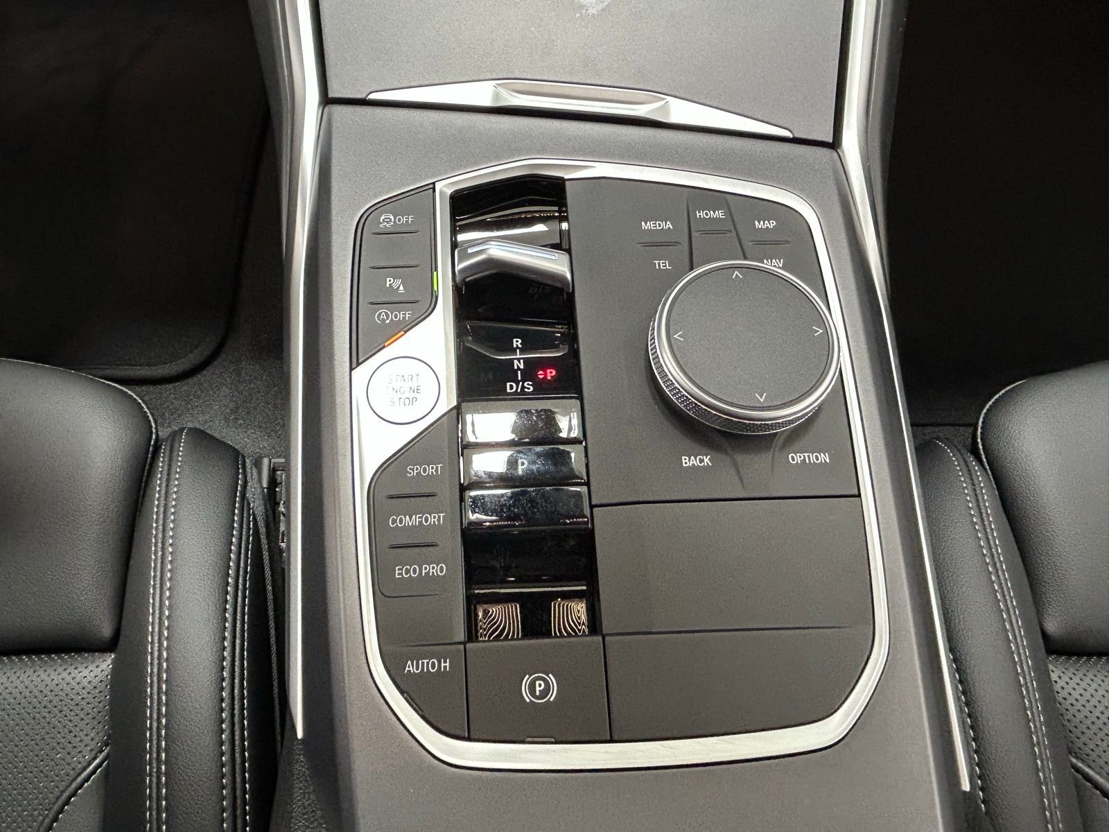 2025 BMW 2 Series 230i - Photo 23