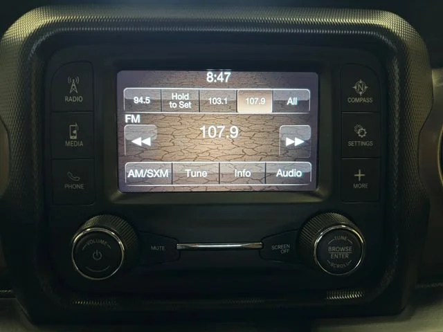 Used 2020 Black Jeep Sport image 19
