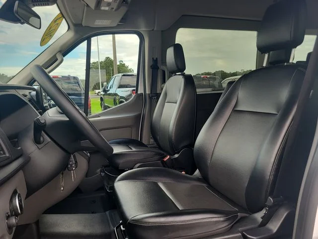 Used 2024 White Ford XL image 19
