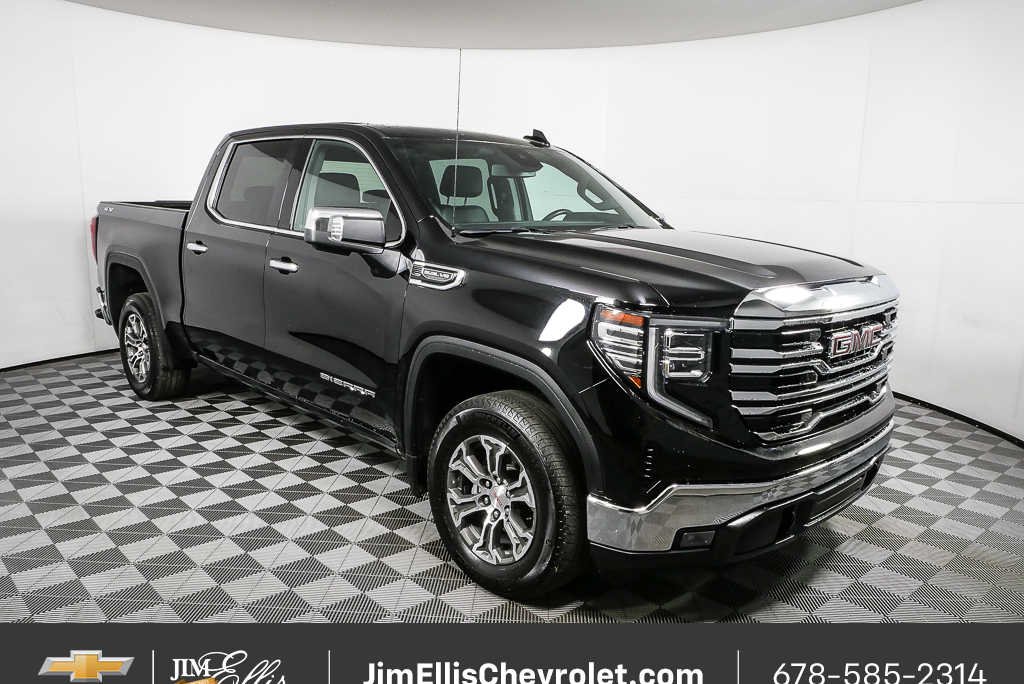 2025 GMC Sierra 4WD Crew Cab Short Box SLT's photo