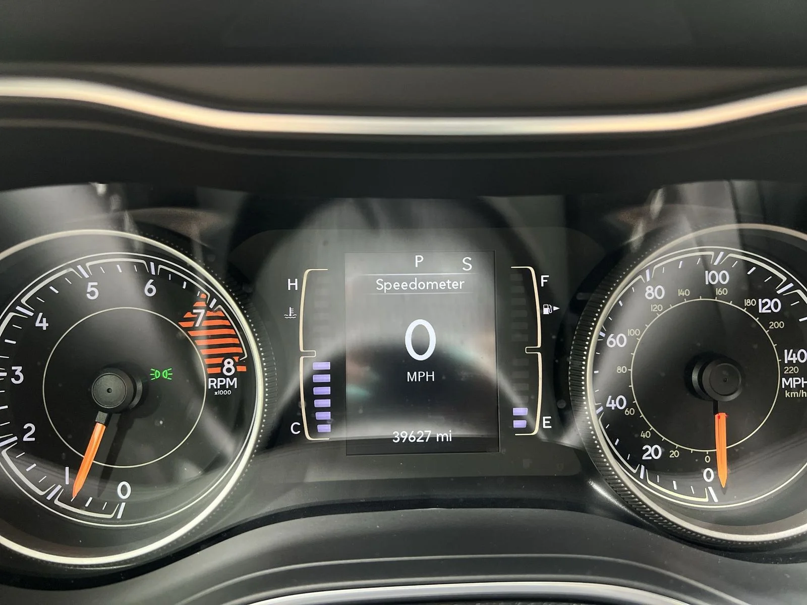 Used 2020 Gray Jeep Latitude Plus image 15