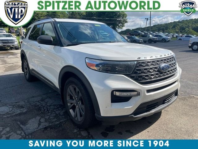 Used 2021 White Ford XLT image 1