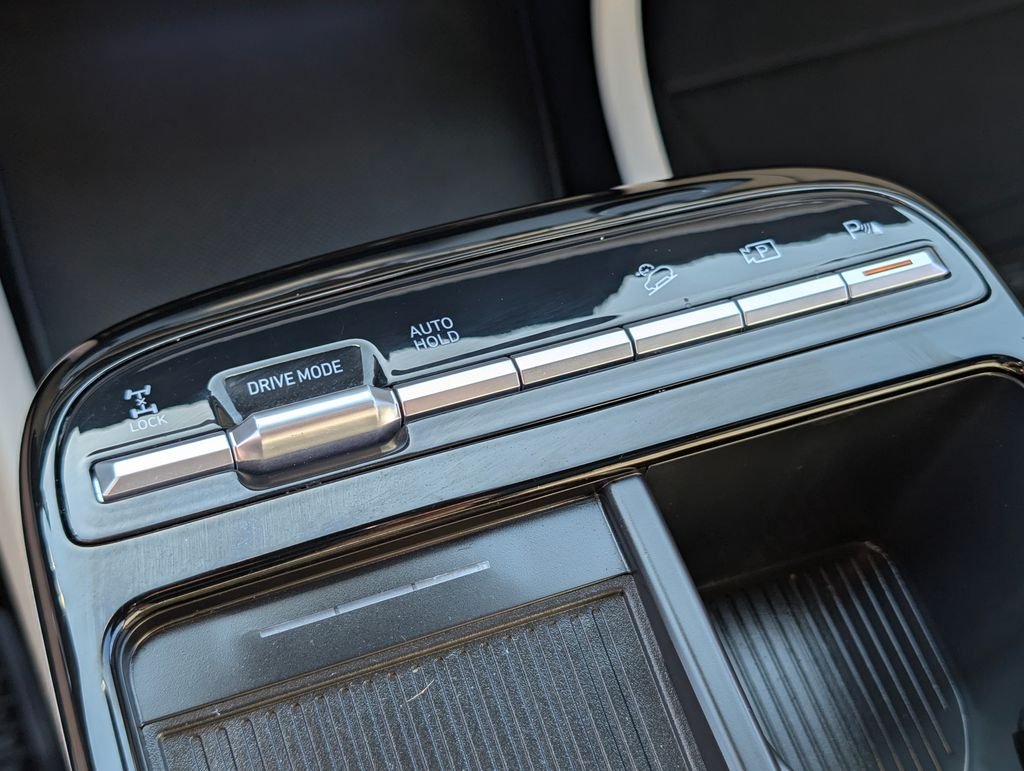 2025 Hyundai Tucson Limited - Photo 30