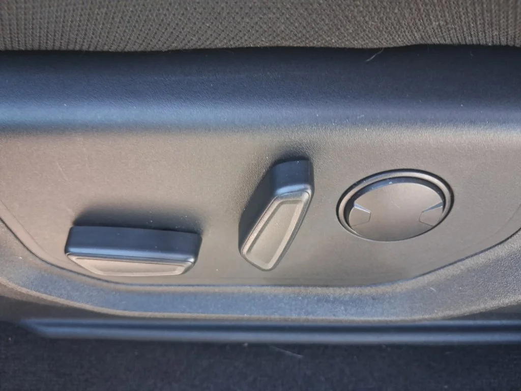 Used 2020 Red Ford XLT image 25