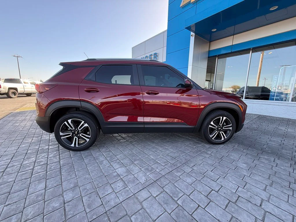 Used 2024 Crimson Metallic Chevrolet LT image 14