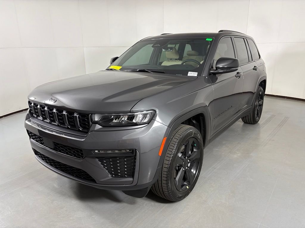 New 2026 Baltic Gray Metallic Clear-Coat Exterior Paint Jeep Limited image 4