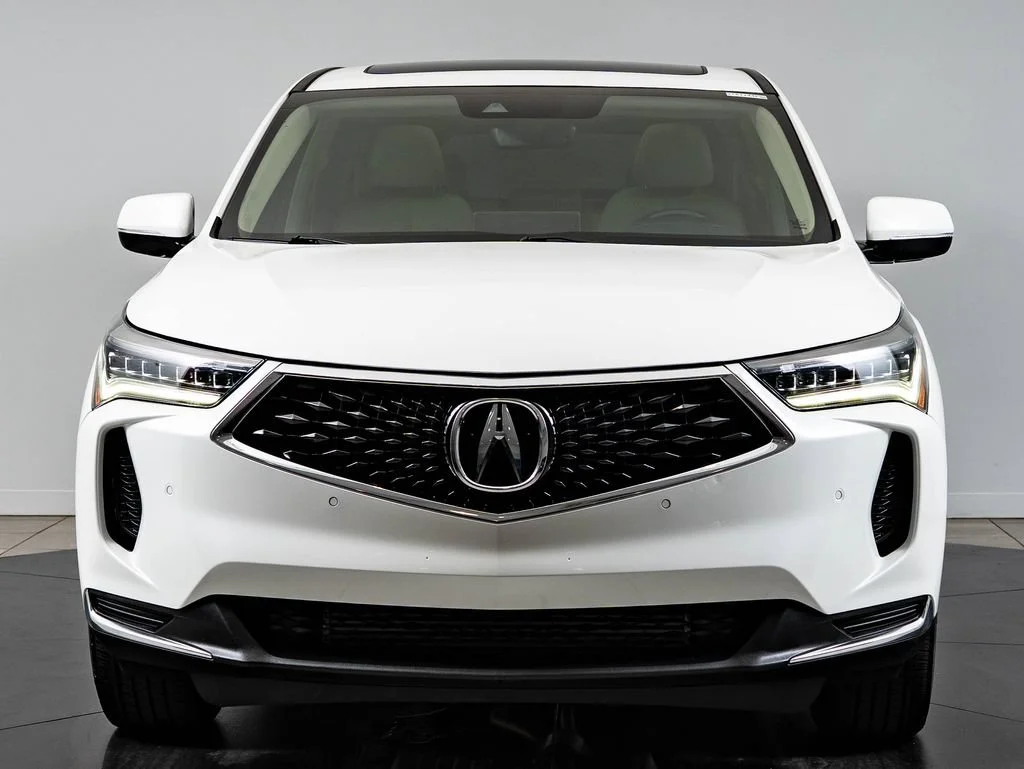 Certified Used 2022 Platinum White Pearl Acura Technology Package image 2