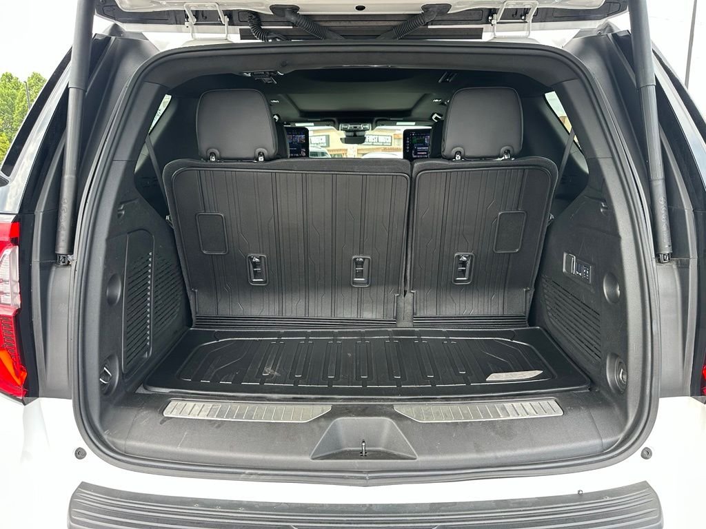 Used 2025 White GMC Denali image 23