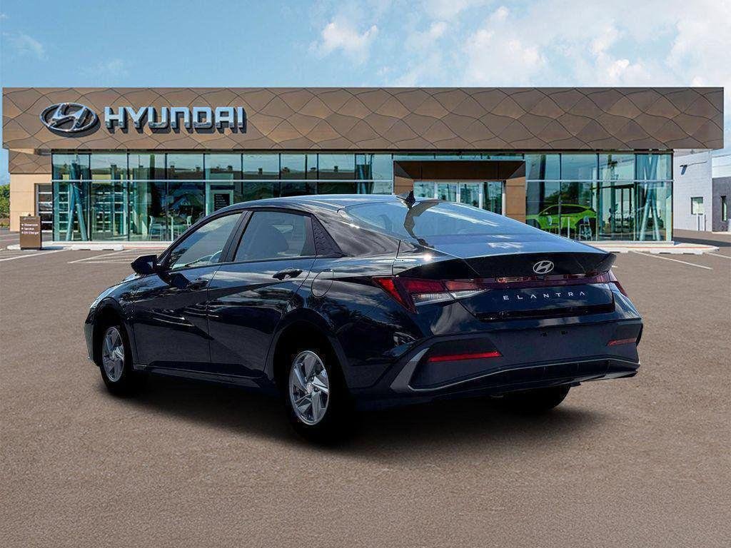 New 2026 Black Hyundai SE image 5