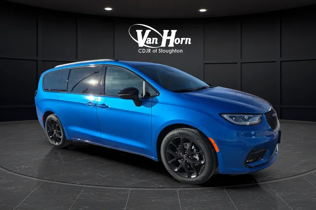 New 2026 Hydro Blue Pearl-Coat Exterior Paint Chrysler Select image 40