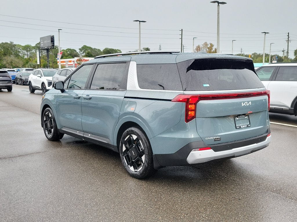 New 2027 Iceberg Green Kia EX image 4