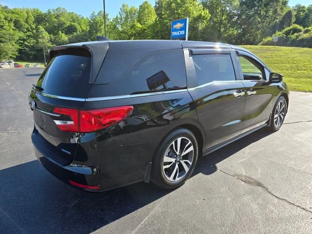 Used 2023 Black Honda Touring image 8