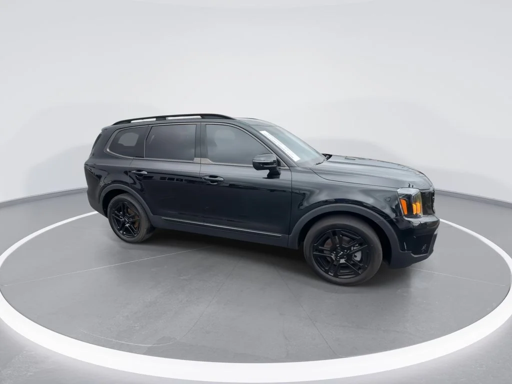 Used 2024 Black Kia EX X-Line image 9
