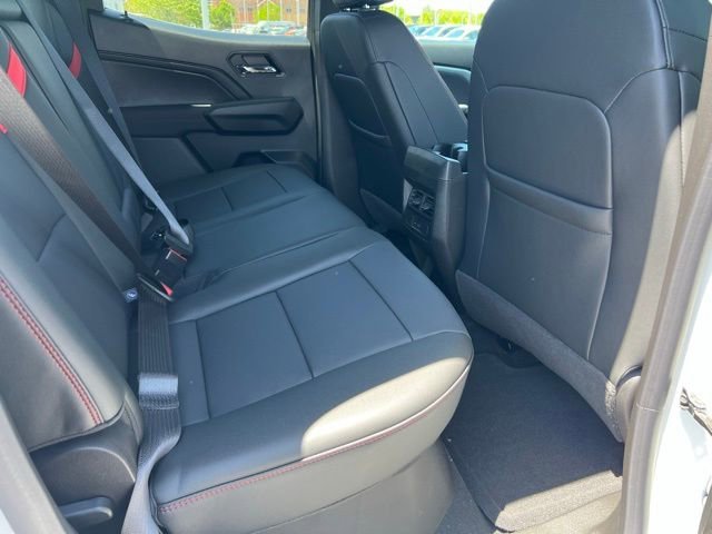 2025 Chevrolet Colorado Z71 - Photo 18